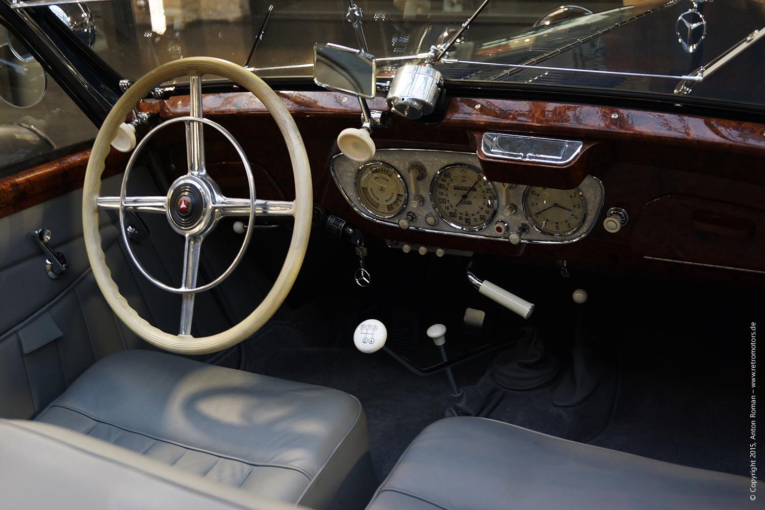 1938 Mercedes-Benz 320 Cabriolet A (W142)