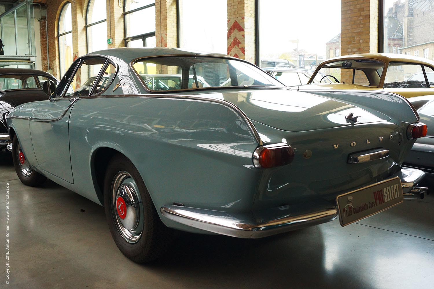 1964 Volvo P1800S