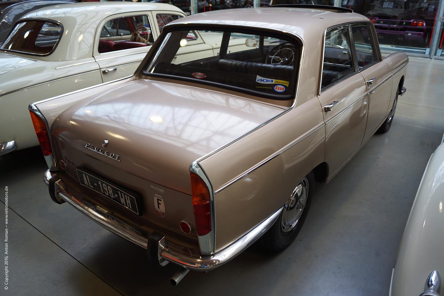 1965 Peugeot 404 Superluxe Injection